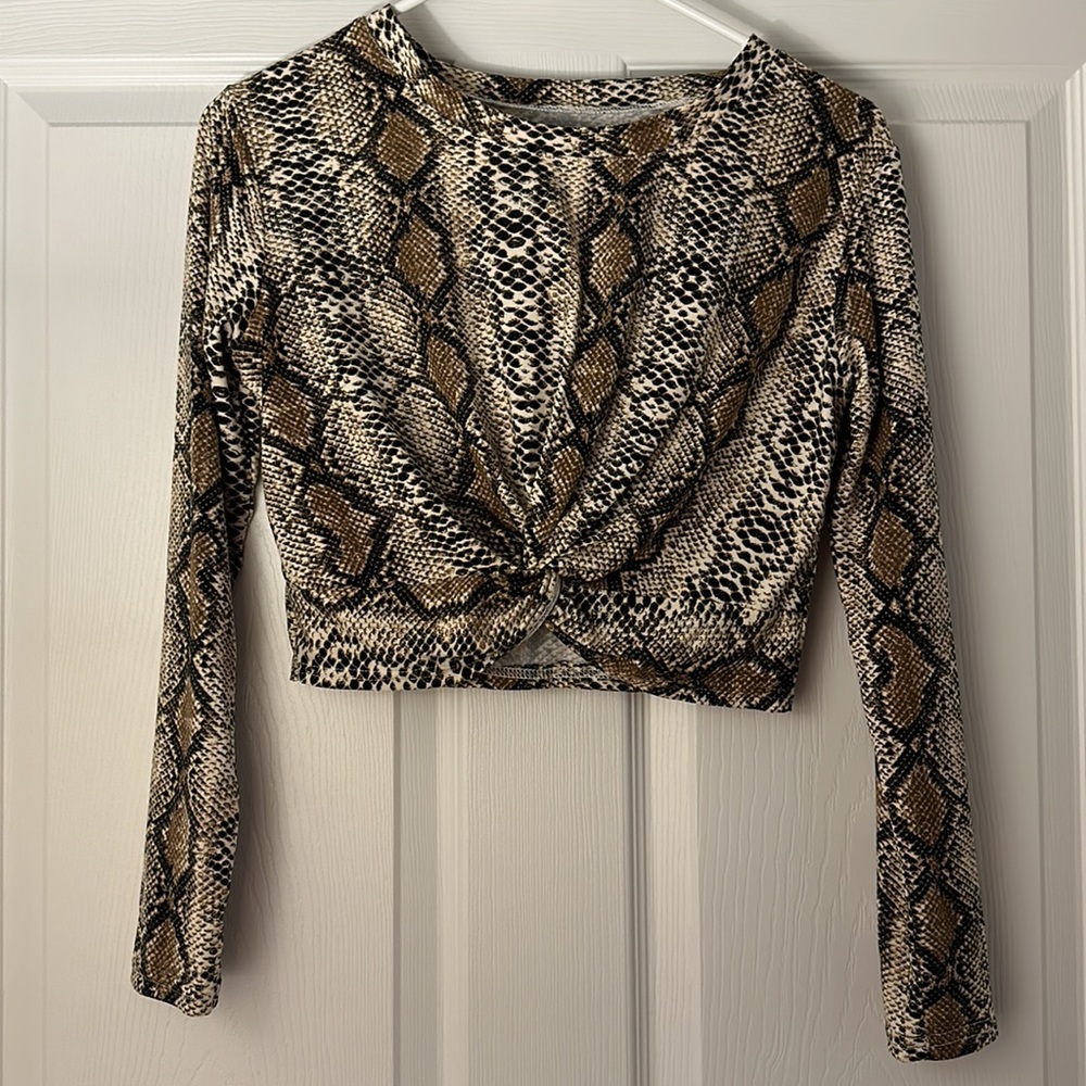SHEIN snake print long sleeve crop top